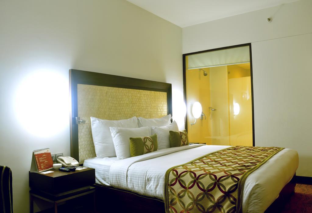 The Pride Hotel, Bangalore Eksteriør bilde