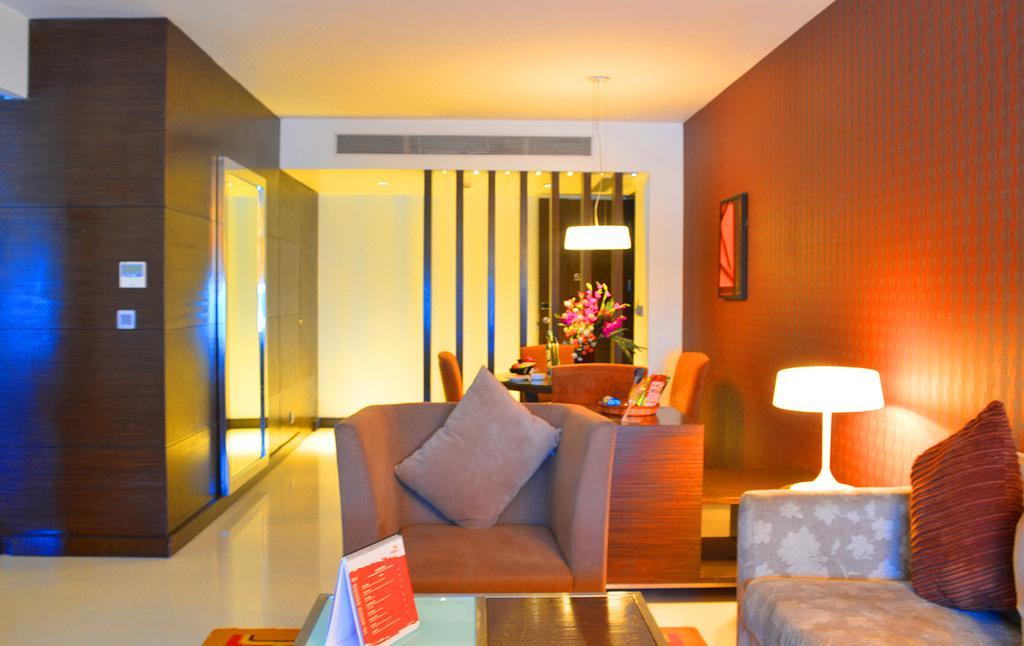 The Pride Hotel, Bangalore Eksteriør bilde