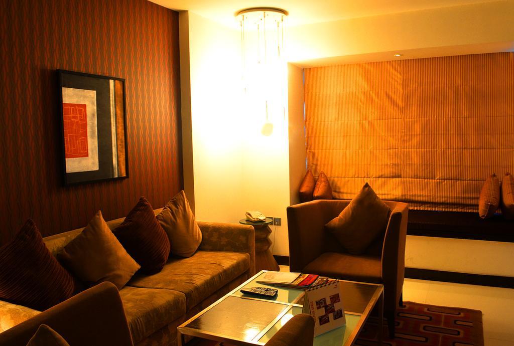 The Pride Hotel, Bangalore Eksteriør bilde