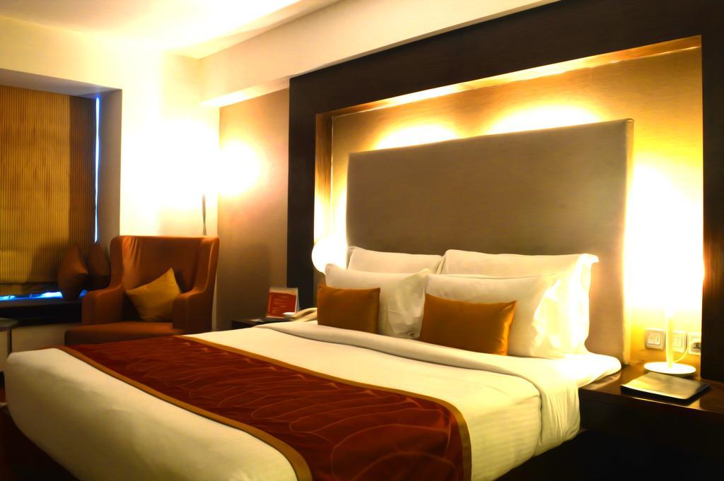 The Pride Hotel, Bangalore Eksteriør bilde