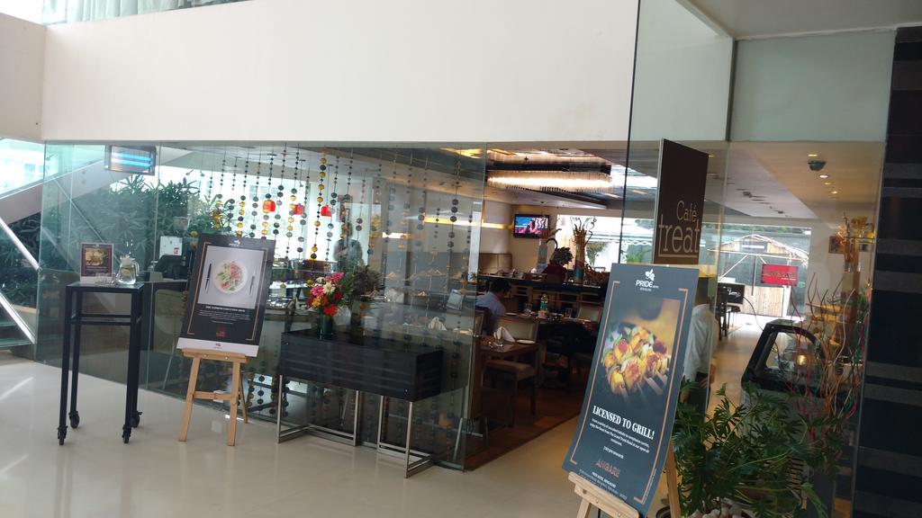 The Pride Hotel, Bangalore Eksteriør bilde