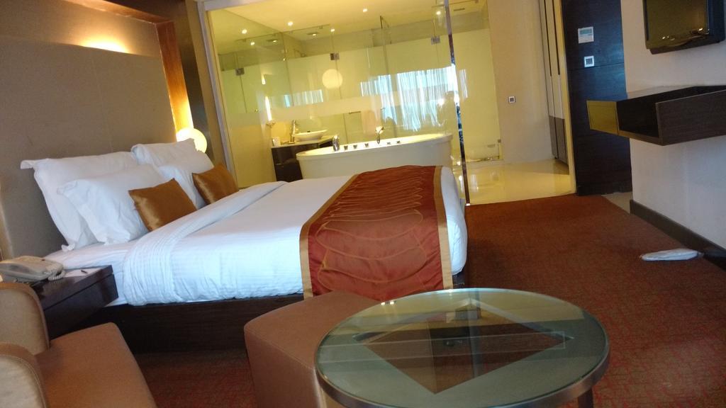 The Pride Hotel, Bangalore Eksteriør bilde