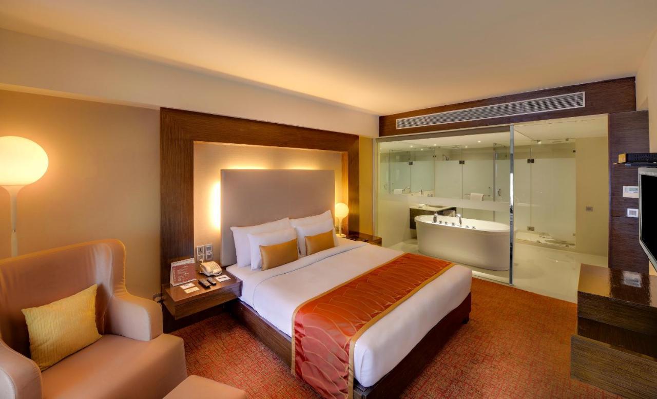 The Pride Hotel, Bangalore Eksteriør bilde